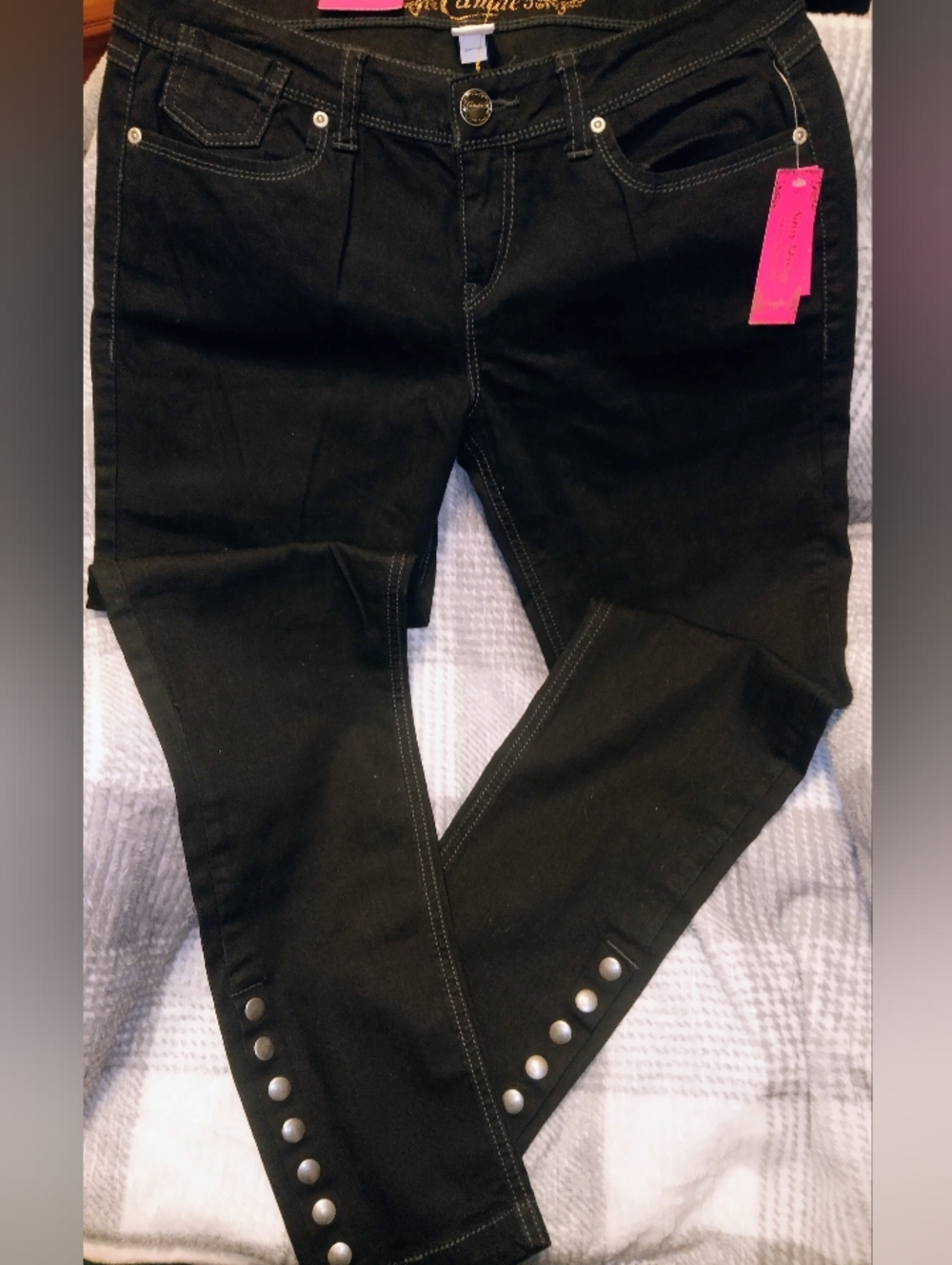 💥💥NWT Candie's Black Denim Jeans with Decorative Button And Silver Studs- 11.